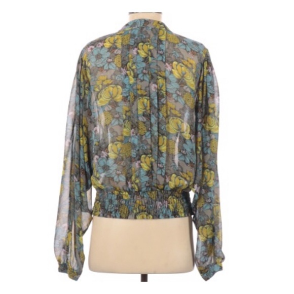 HINGE GORGEOUS FLORAL TOP - Picture 2 of 7